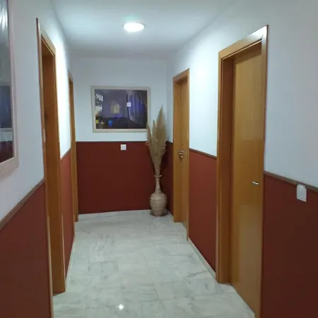 Hostal Monteluna-2